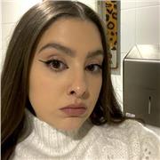 Sono una studentessa universitaria all’ultimo anno di lingue orientali (cinese e inglese)